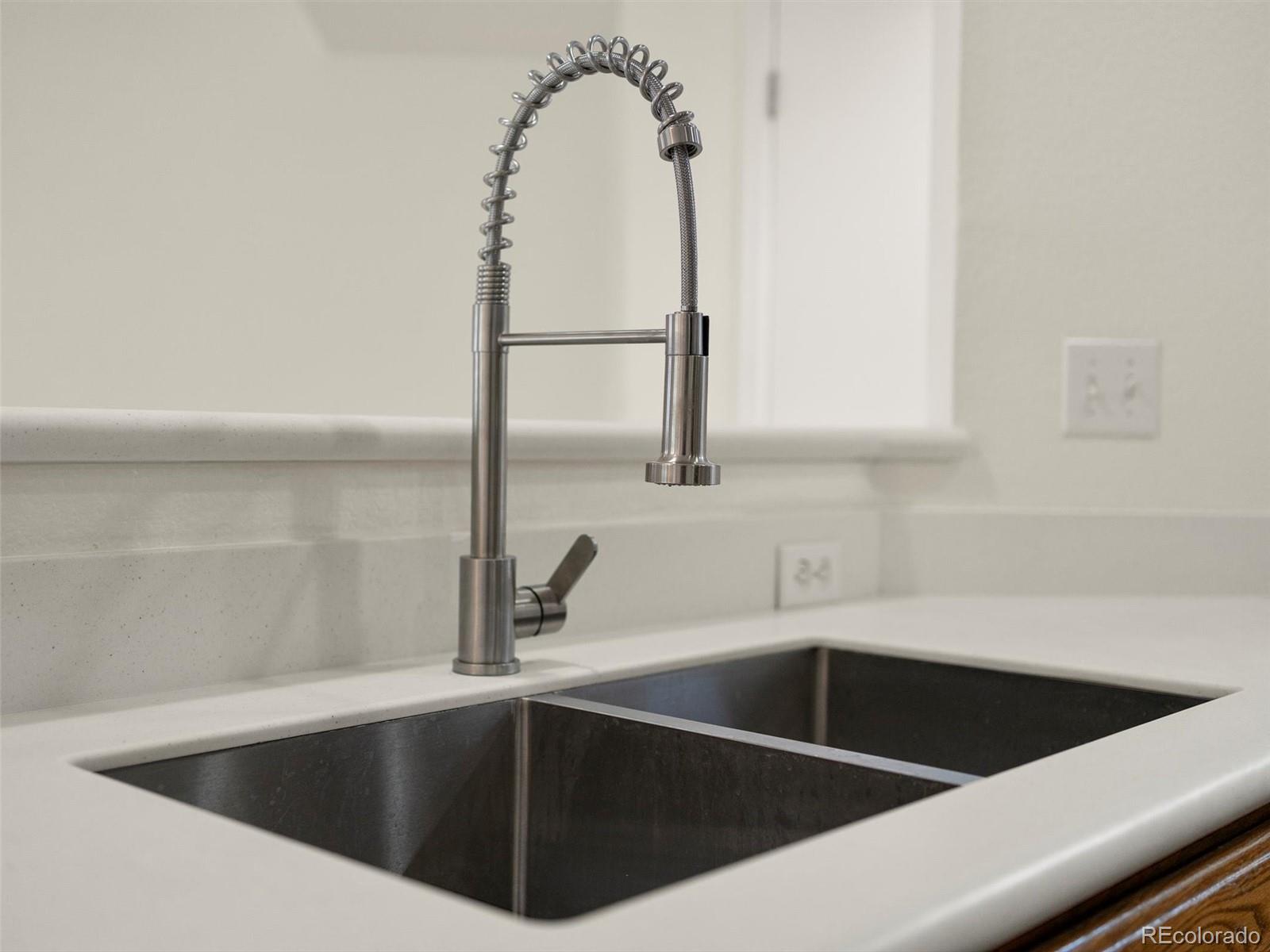 MLS Image #20 for 5850  ceylon street,denver, Colorado