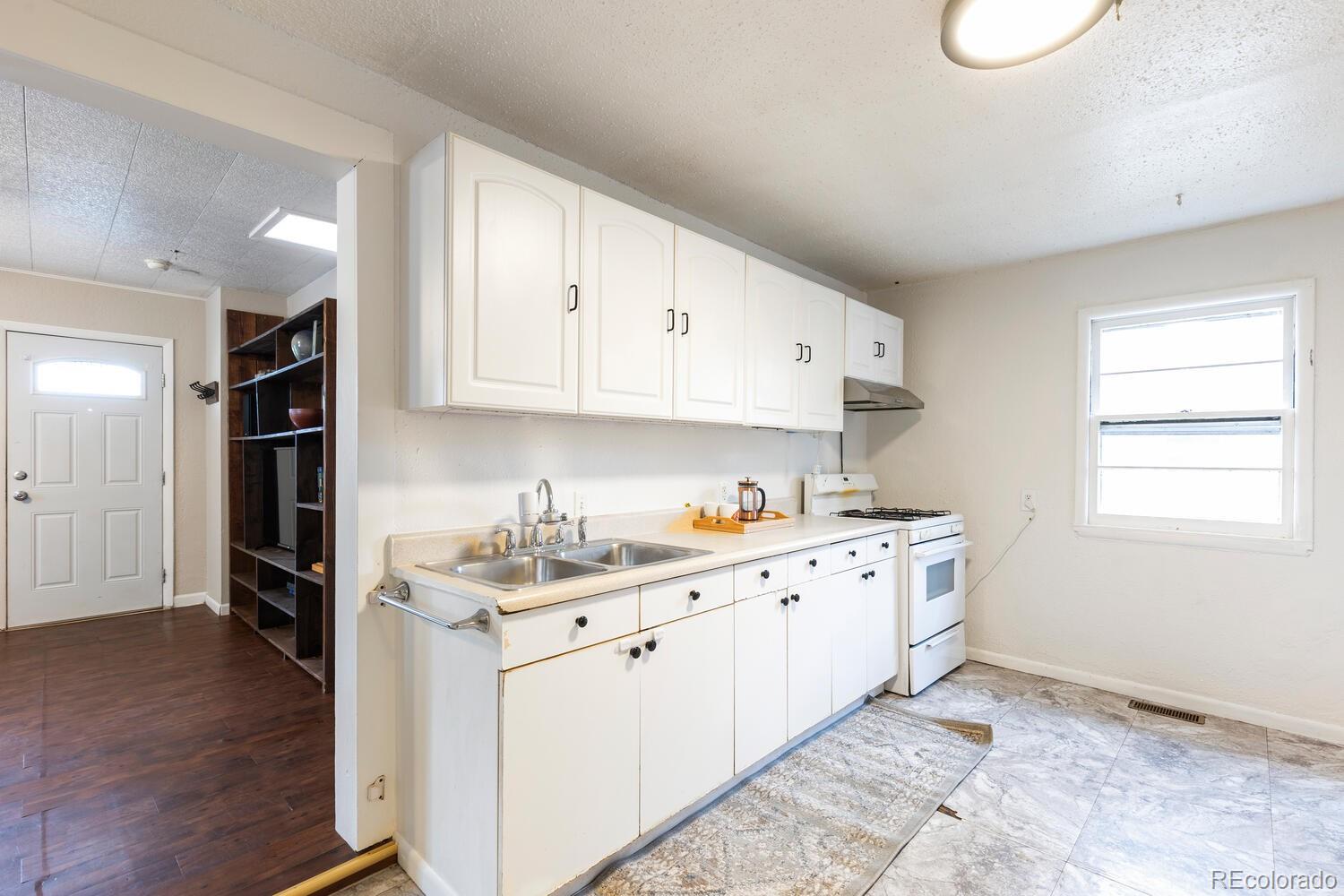 MLS Image #6 for 410 n 6 avenue,brighton, Colorado