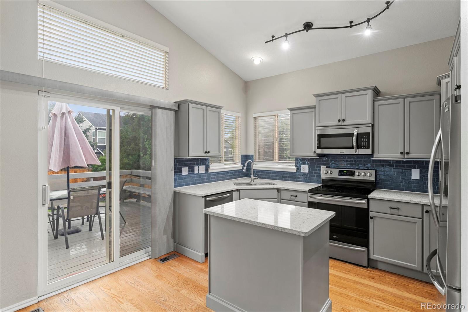 MLS Image #4 for 9386  wolfe street,highlands ranch, Colorado