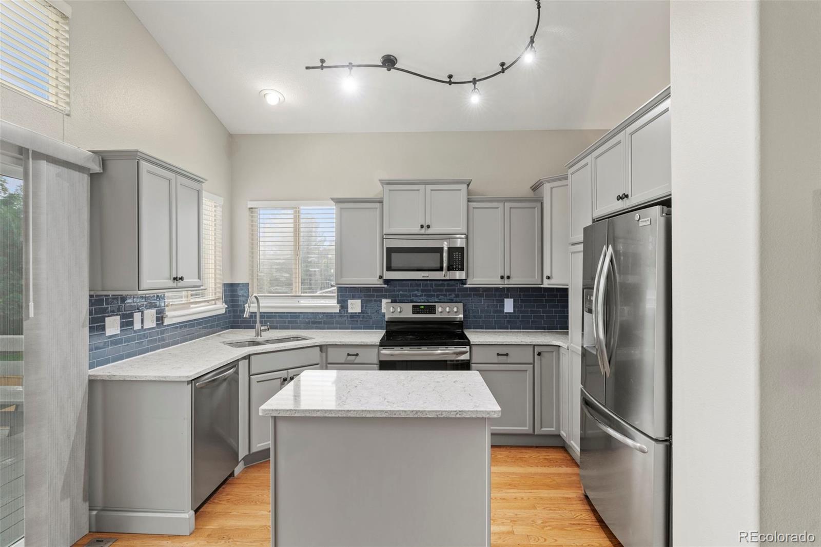 MLS Image #5 for 9386  wolfe street,highlands ranch, Colorado