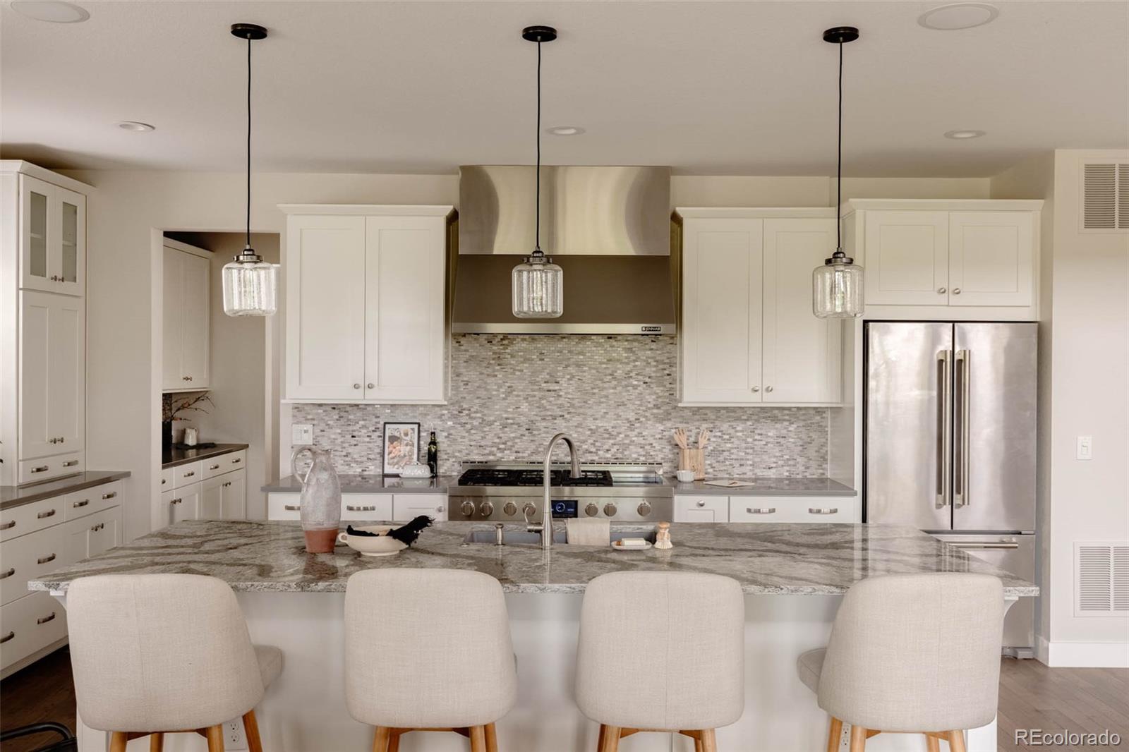 CMA Image for 6885 S Robertsdale Way,Aurora, Colorado