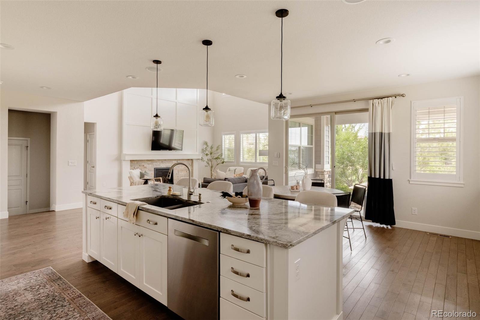 MLS Image #7 for 6885 s robertsdale way,aurora, Colorado