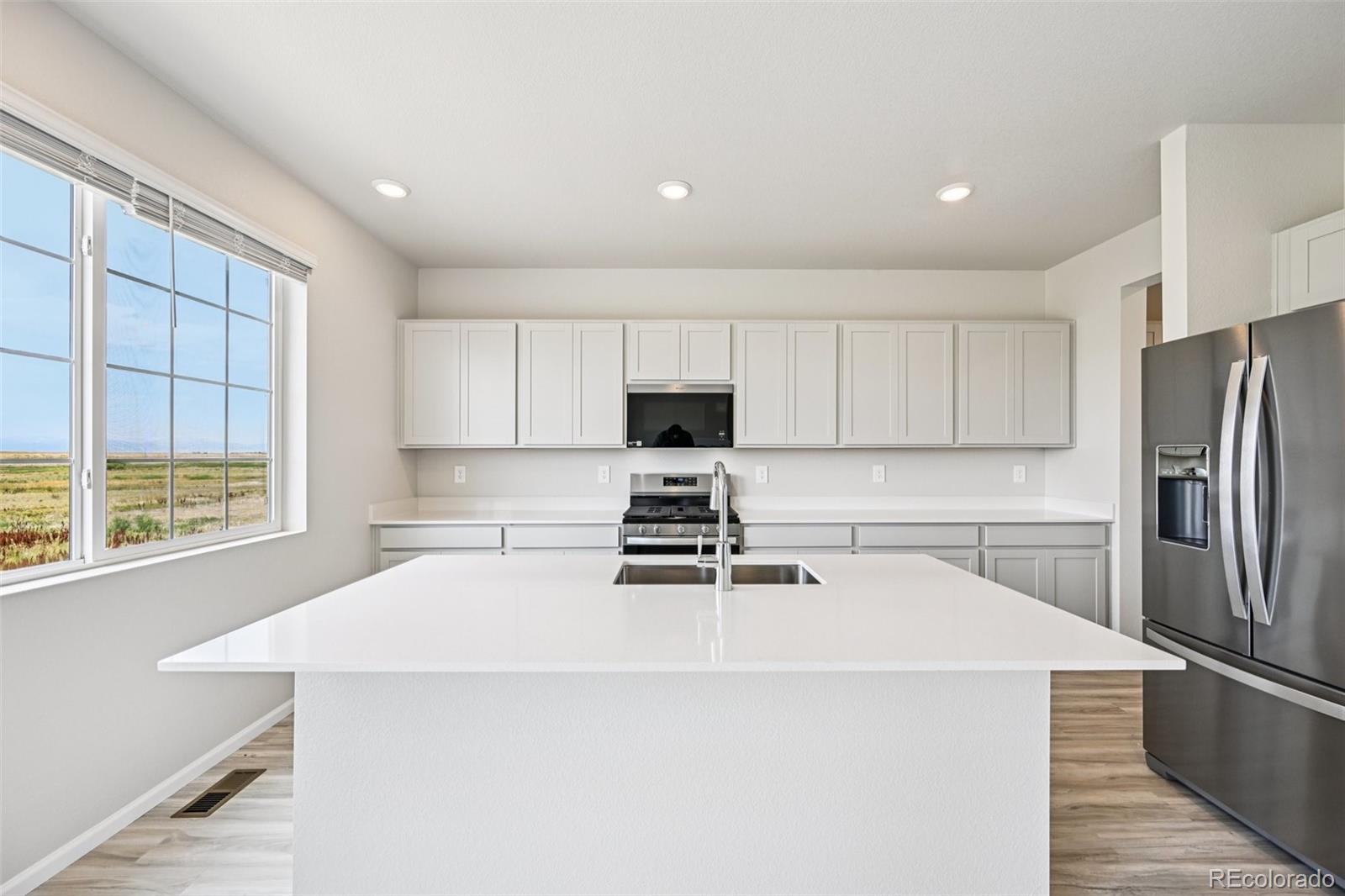 MLS Image #11 for 8819  sedalia street,commerce city, Colorado