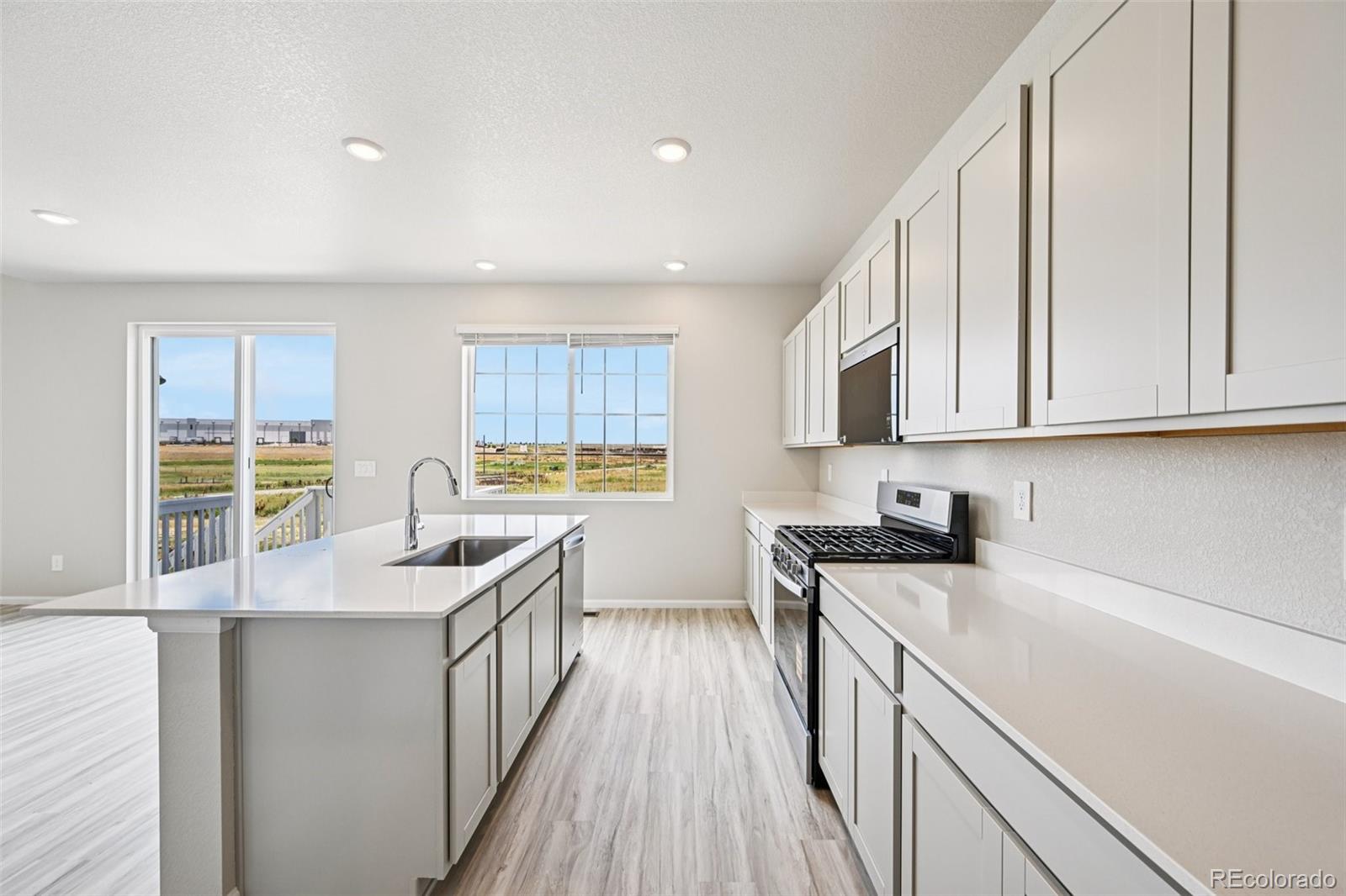 MLS Image #12 for 8819  sedalia street,commerce city, Colorado