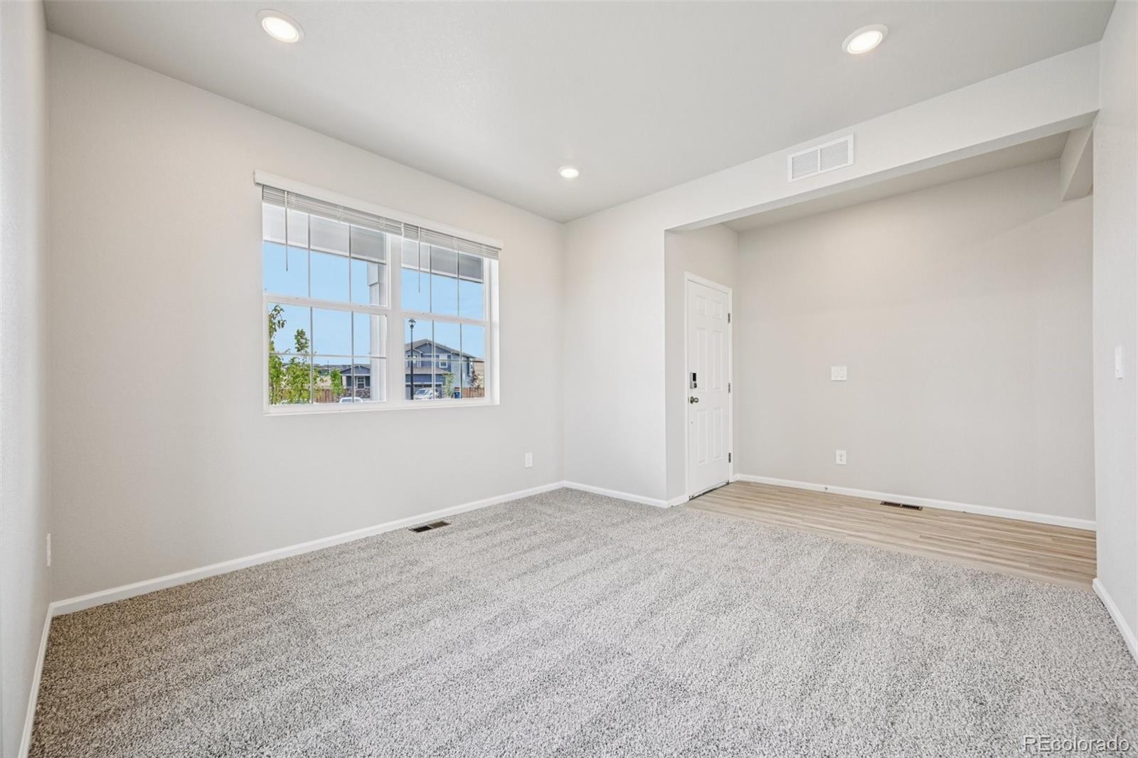MLS Image #5 for 8819  sedalia street,commerce city, Colorado