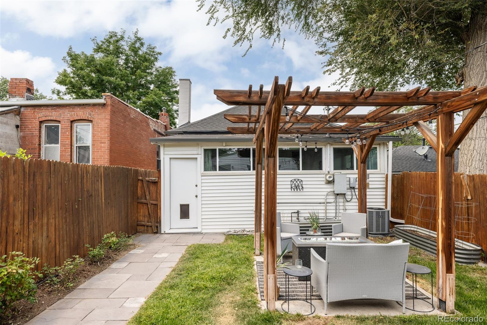 MLS Image #31 for 2644 n high street,denver, Colorado