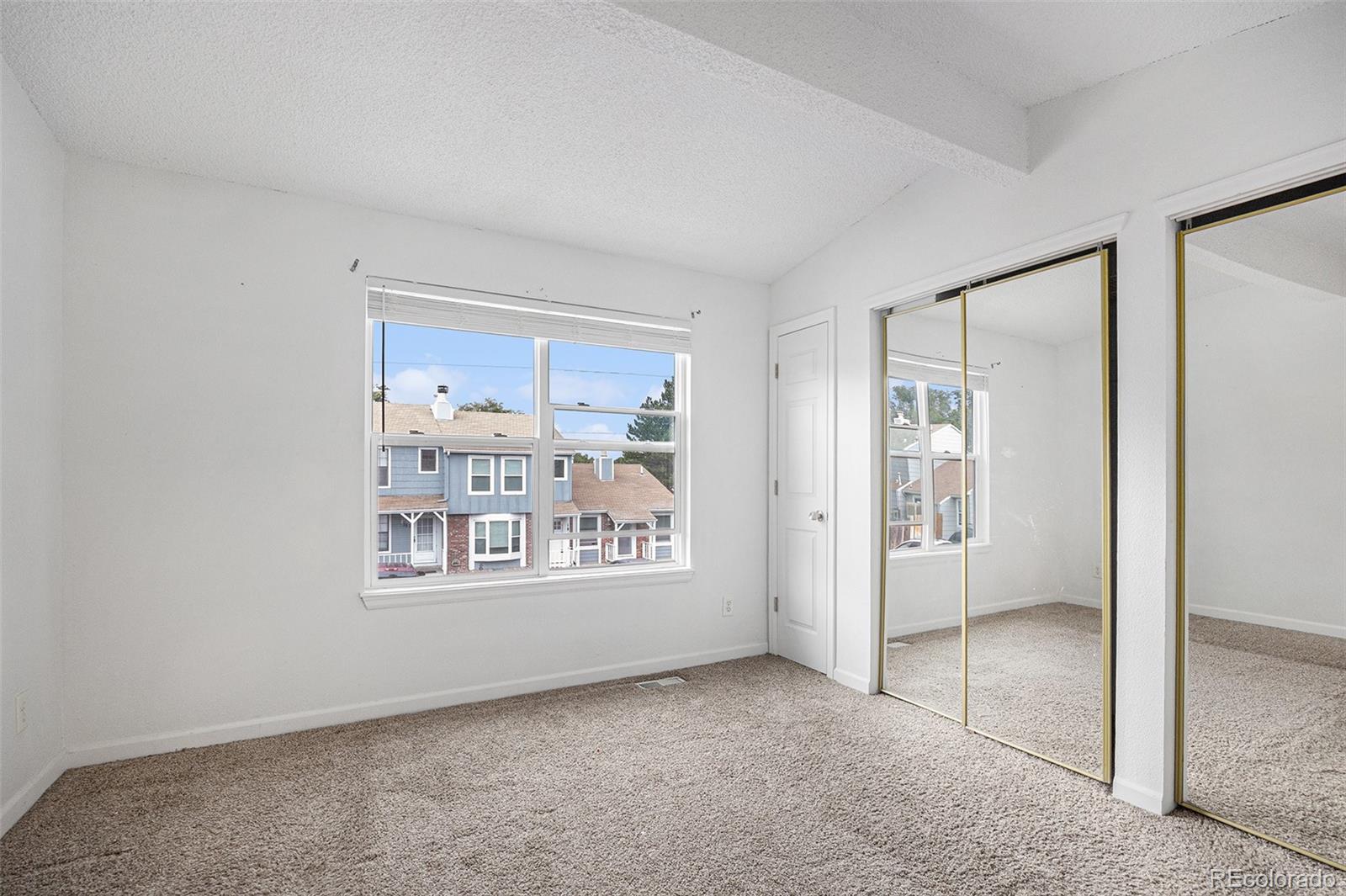 MLS Image #10 for 8156  washington street,denver, Colorado