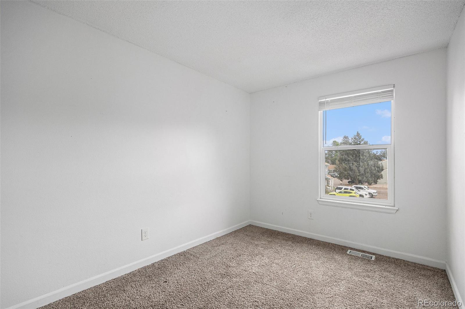 MLS Image #14 for 8156  washington street,denver, Colorado