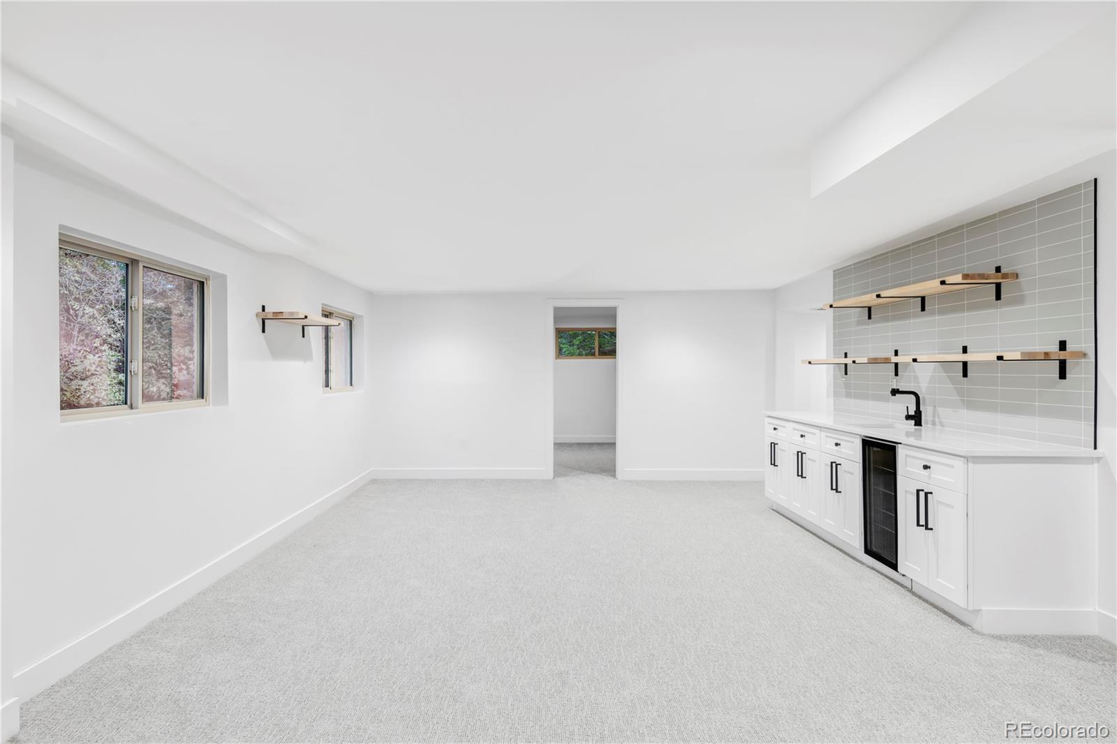 MLS Image #21 for 2961 s rosemary street,denver, Colorado