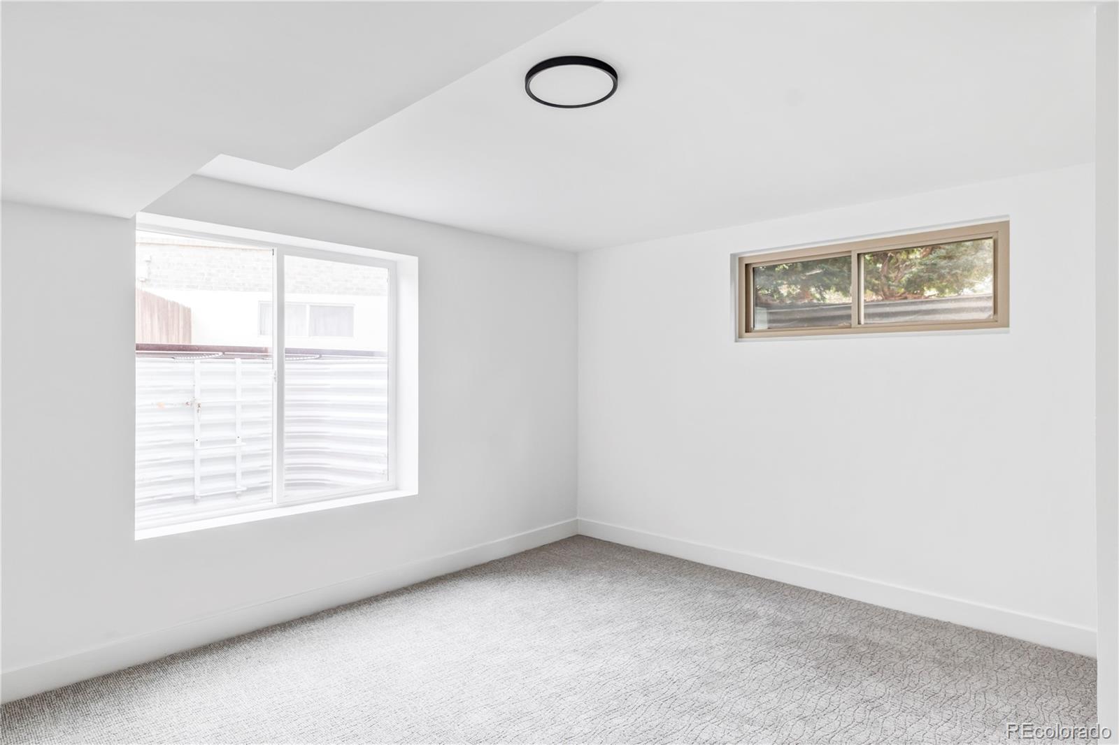 MLS Image #26 for 2961 s rosemary street,denver, Colorado