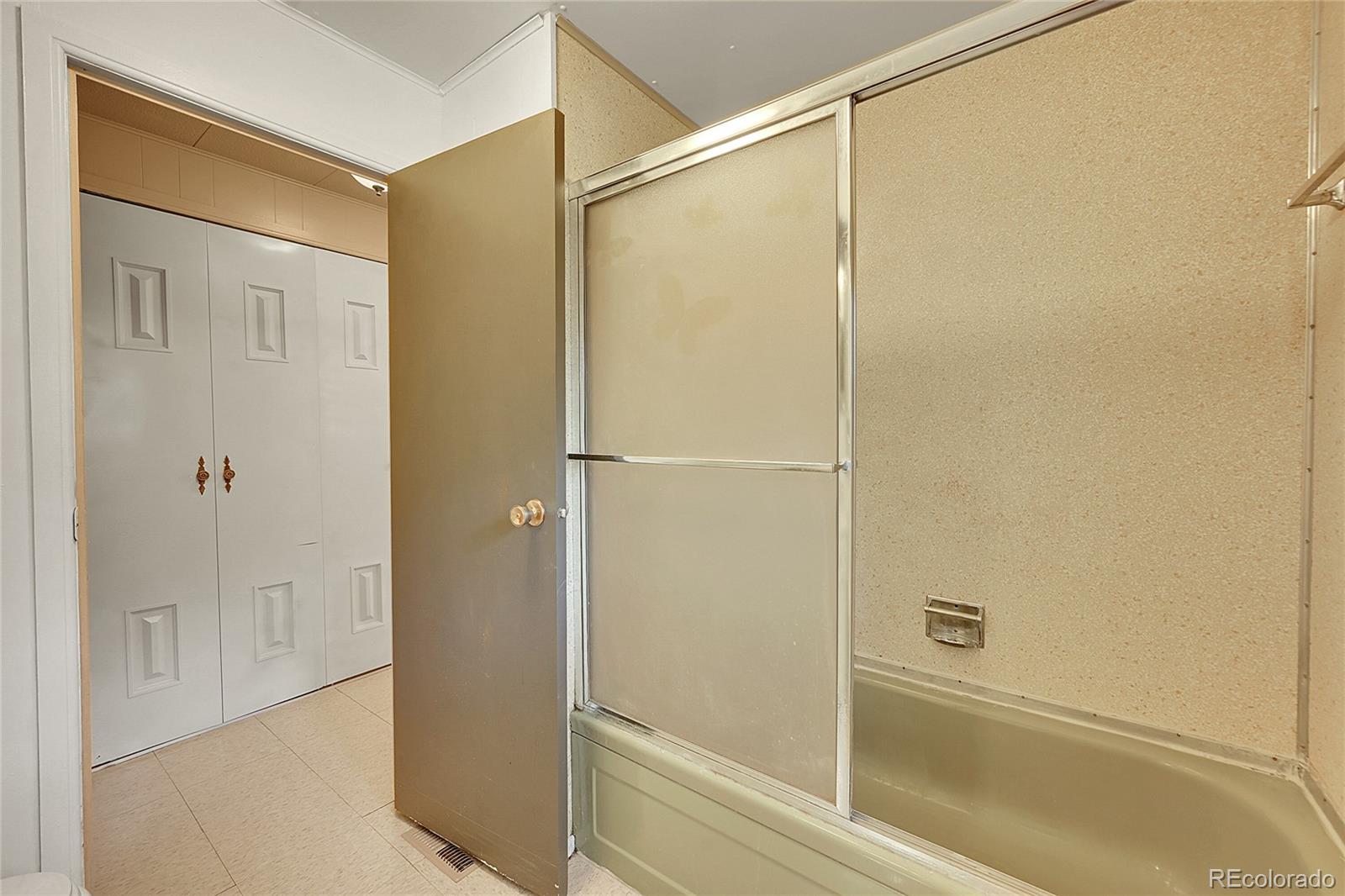 MLS Image #18 for 900  glen dale street,dacono, Colorado