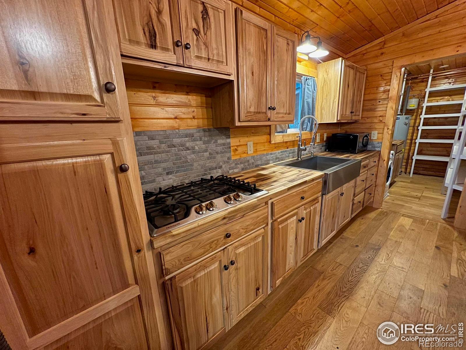 MLS Image #13 for 7643  county road 8 ,victor, Colorado