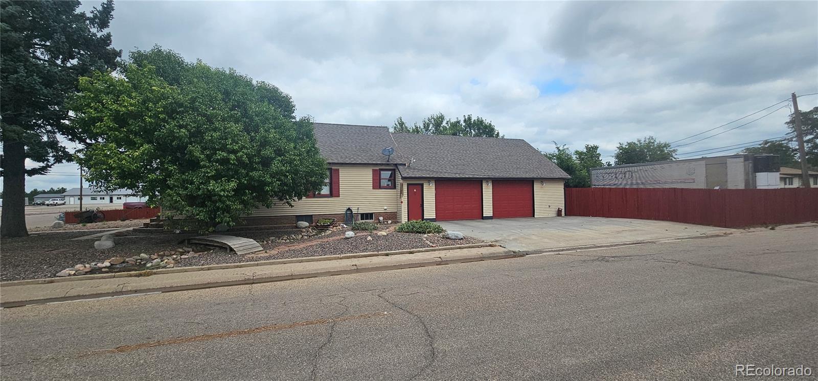 MLS Image #3 for 710  15th street,burlington, Colorado