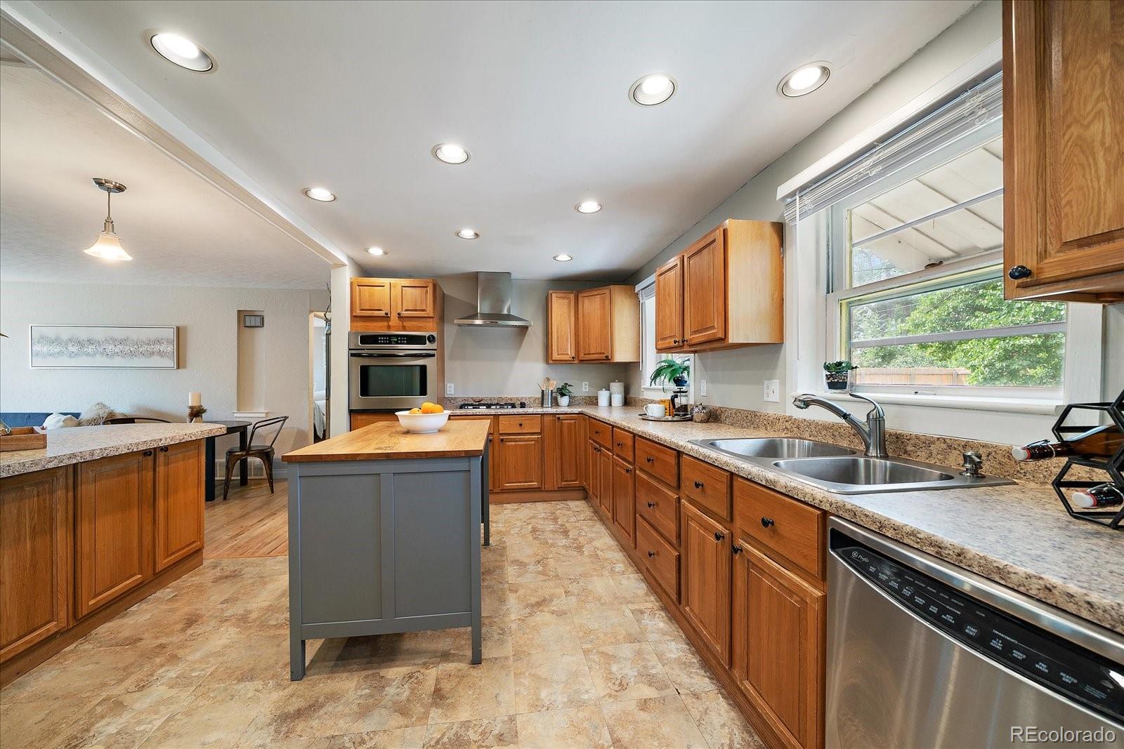 MLS Image #10 for 8520 w 55th drive,arvada, Colorado