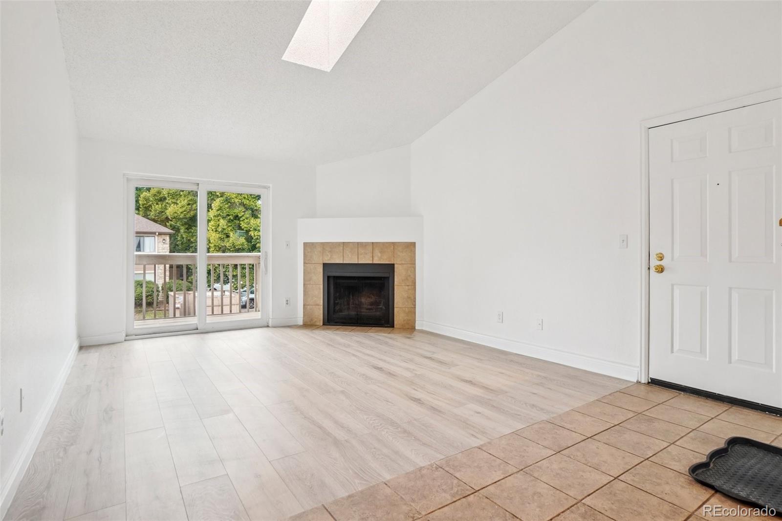 MLS Image #10 for 10283 e peakview avenue,englewood, Colorado