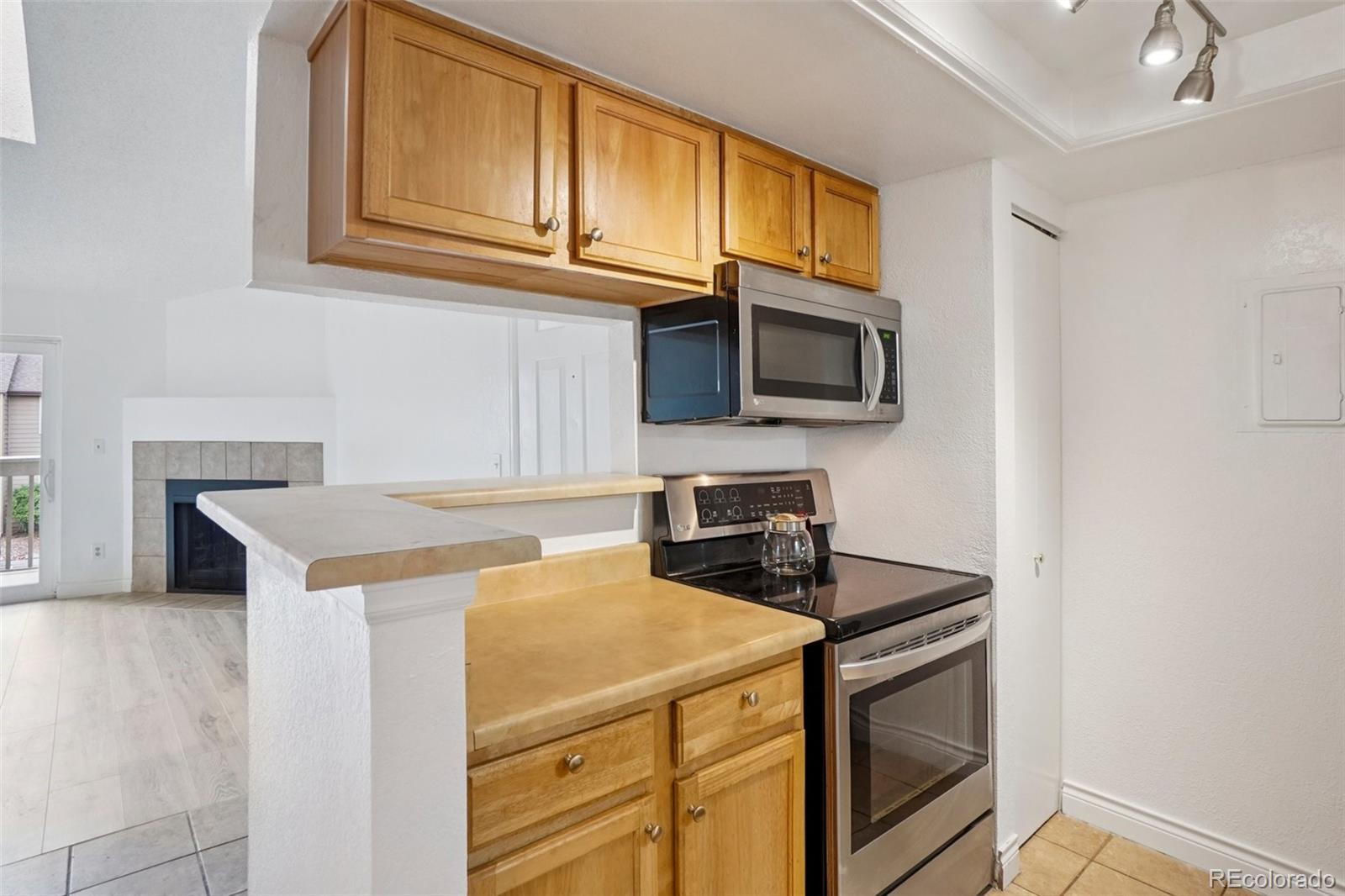 MLS Image #18 for 10283 e peakview avenue,englewood, Colorado