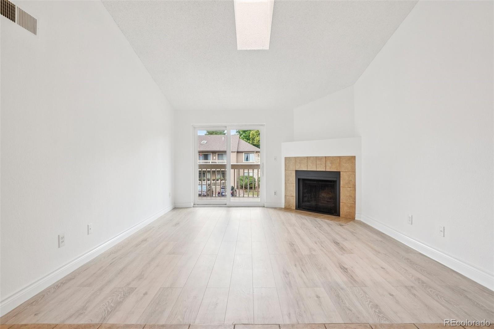 MLS Image #8 for 10283 e peakview avenue,englewood, Colorado