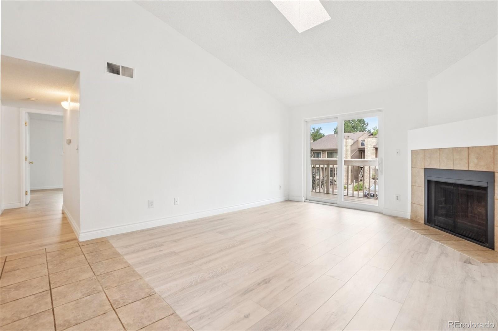 MLS Image #9 for 10283 e peakview avenue,englewood, Colorado