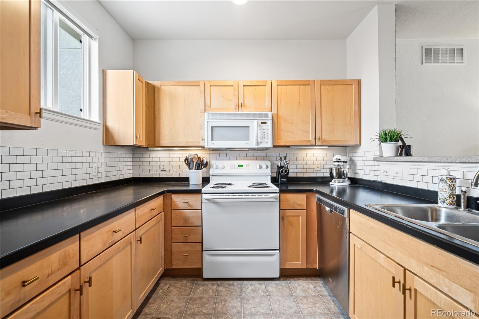 MLS Image #10 for 85  uinta way,denver, Colorado