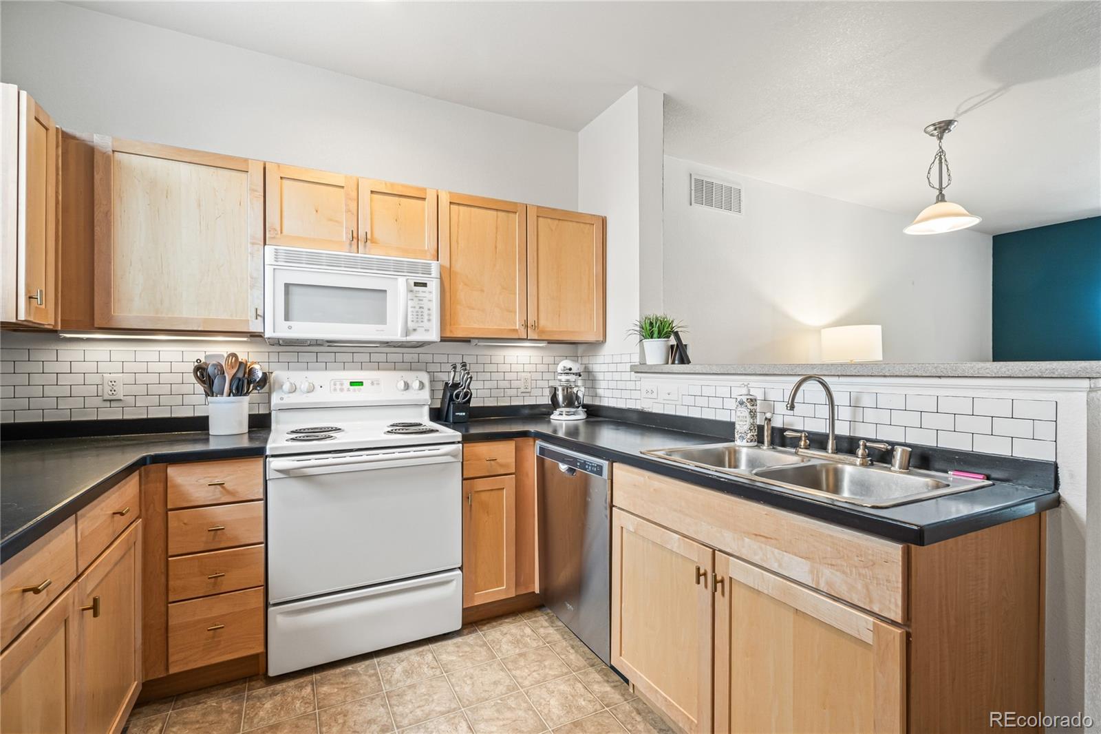 MLS Image #8 for 85  uinta way,denver, Colorado