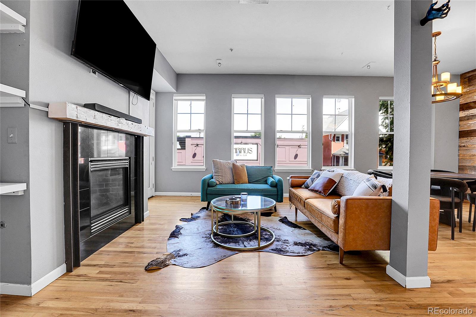 MLS Image #2 for 1489  steele street,denver, Colorado