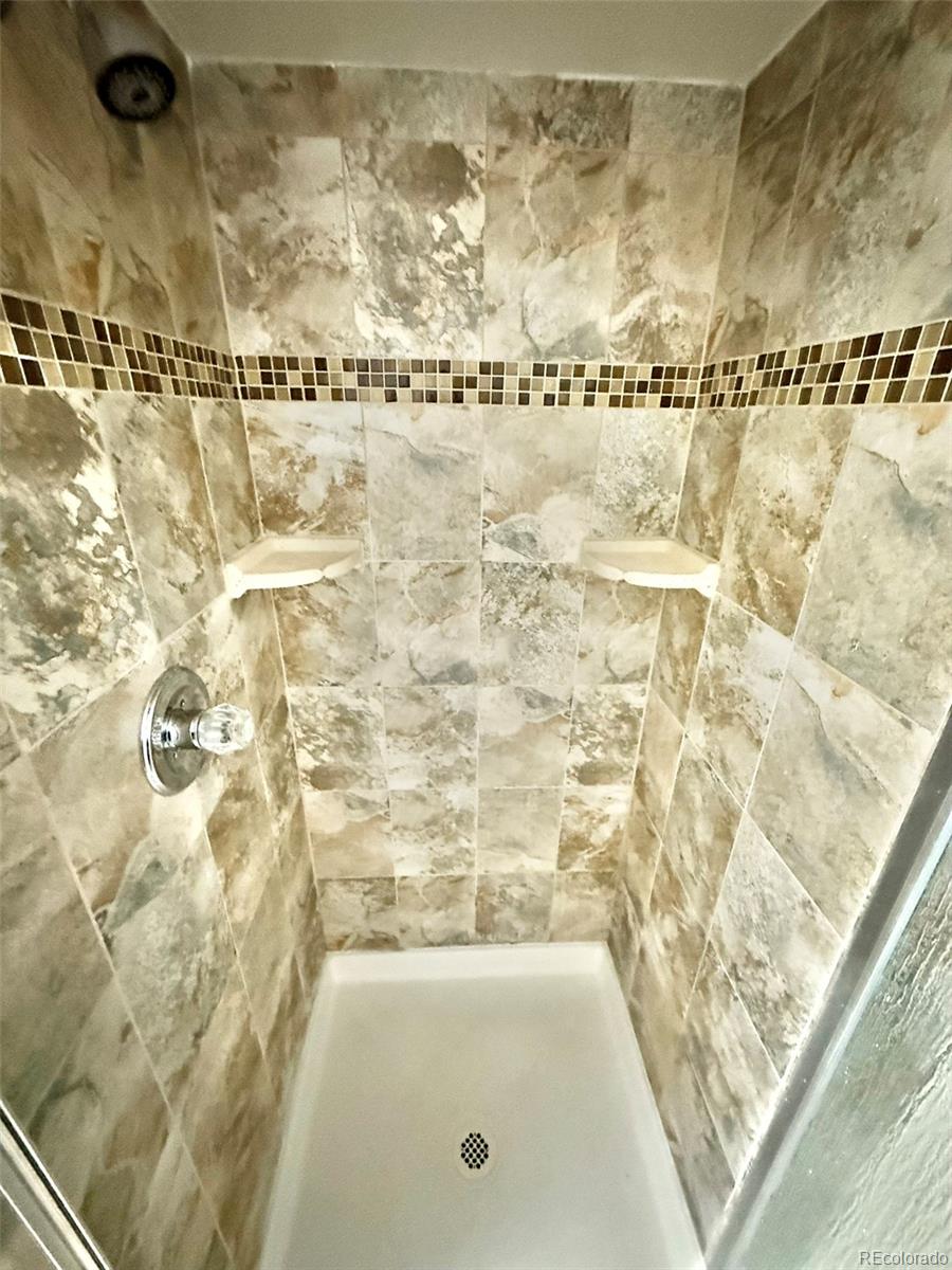MLS Image #13 for 8060 e girard avenue,denver, Colorado