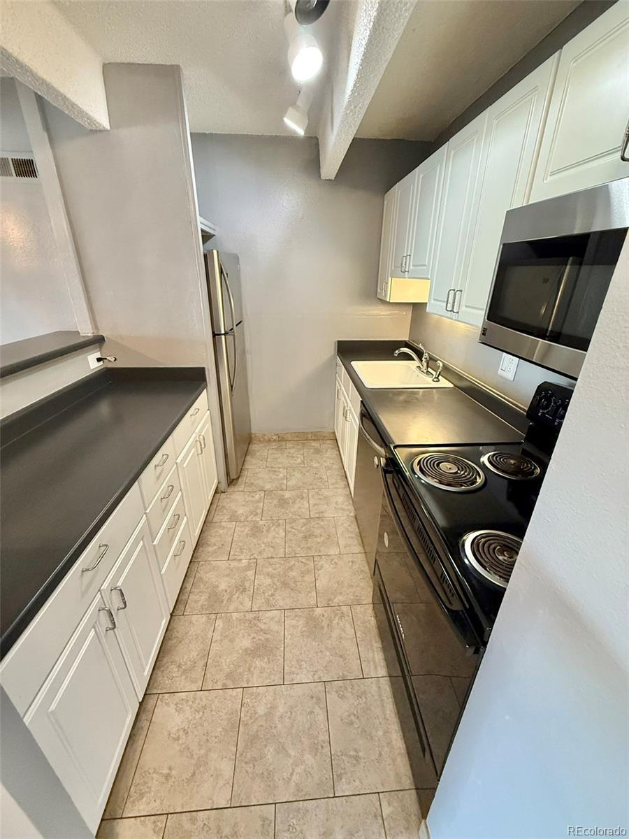 MLS Image #8 for 8060 e girard avenue,denver, Colorado