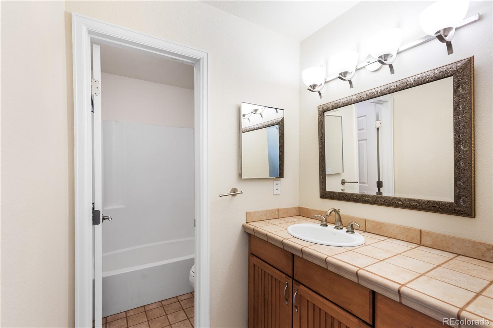 MLS Image #15 for 14326 e florida avenue,aurora, Colorado