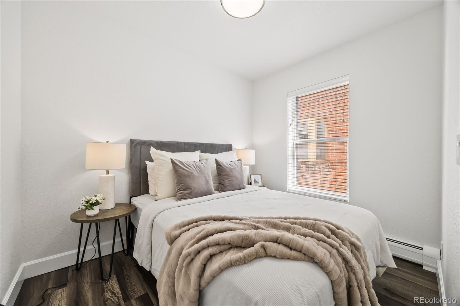 MLS Image #9 for 1629 n clarkson street,denver, Colorado