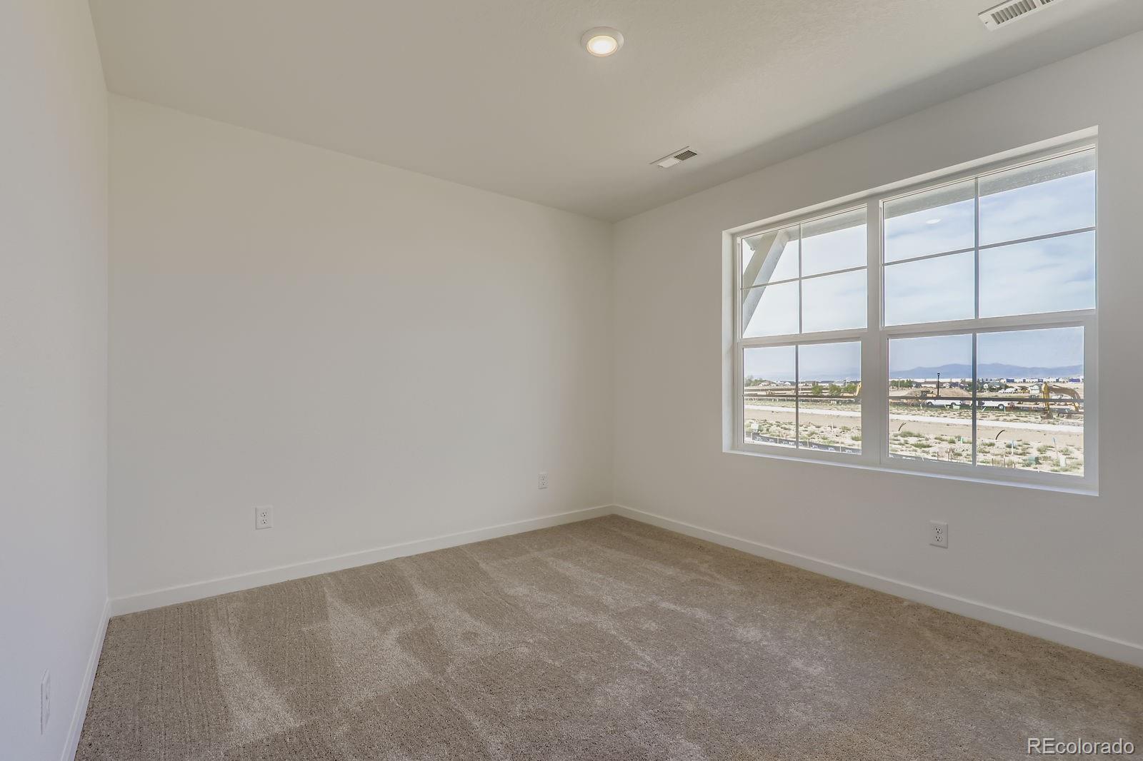 MLS Image #10 for 15278  detroit street,thornton, Colorado
