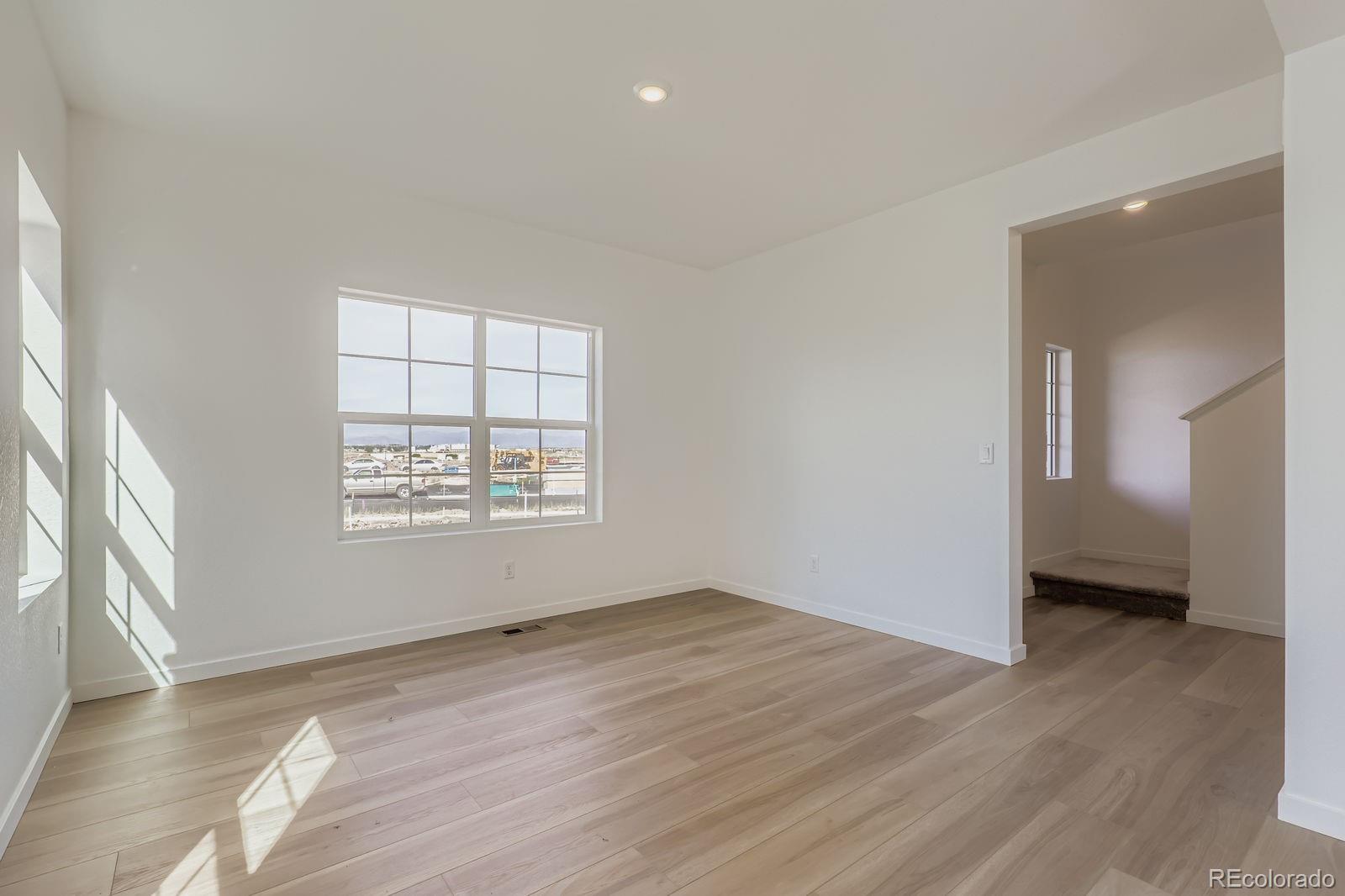 MLS Image #4 for 15278  detroit street,thornton, Colorado