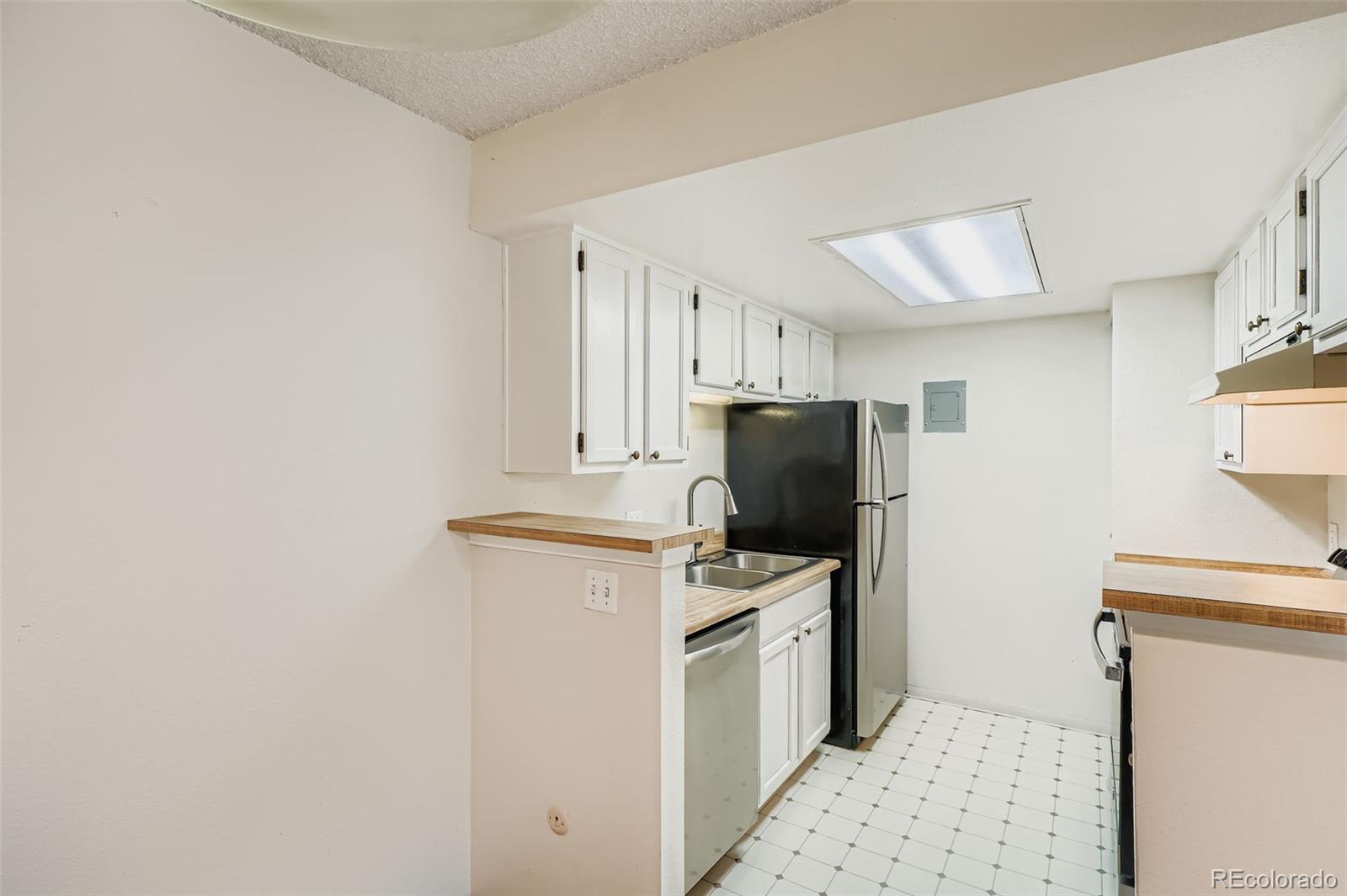 MLS Image #4 for 4400 s quebec street,denver, Colorado