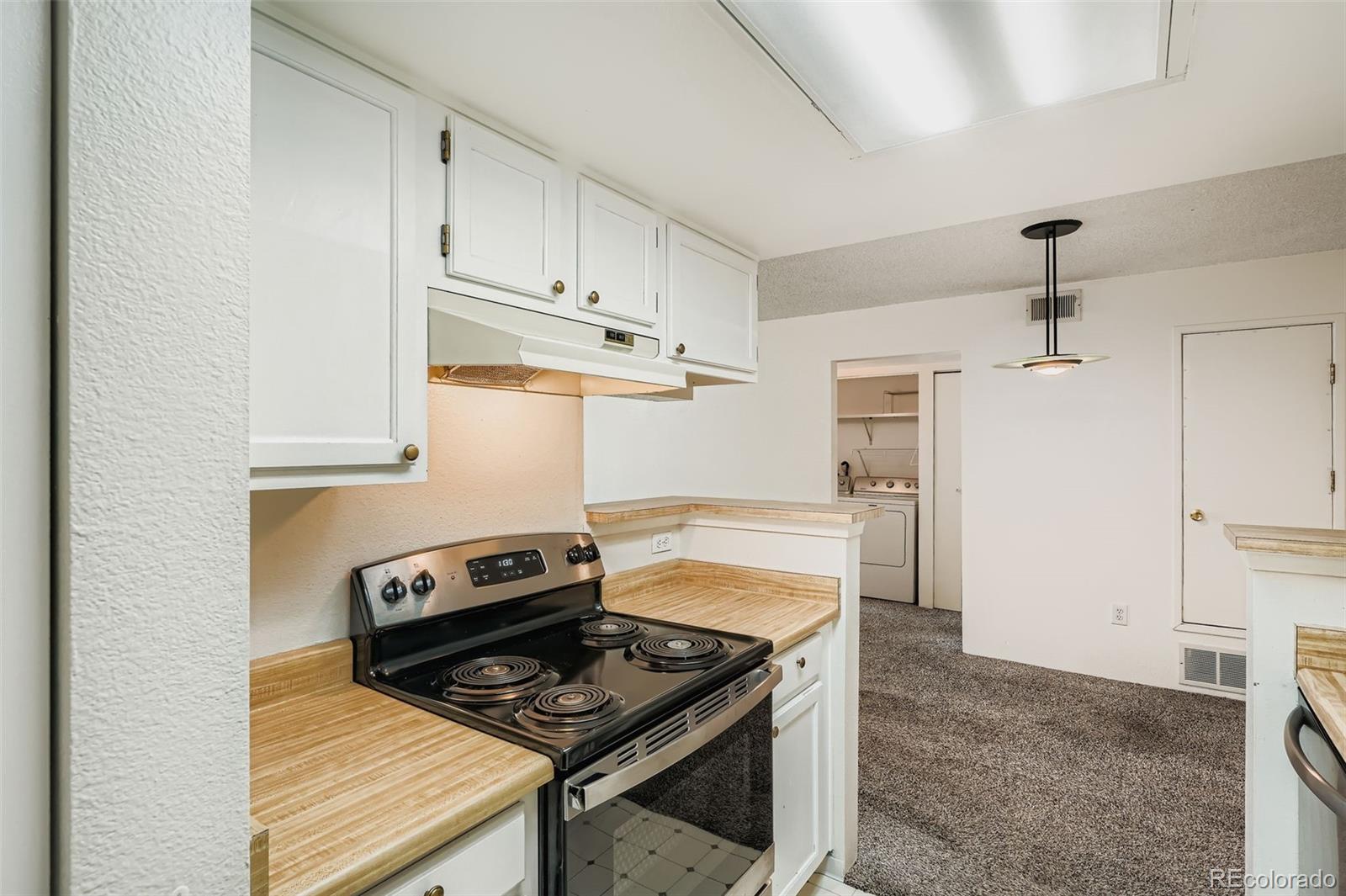 MLS Image #5 for 4400 s quebec street,denver, Colorado