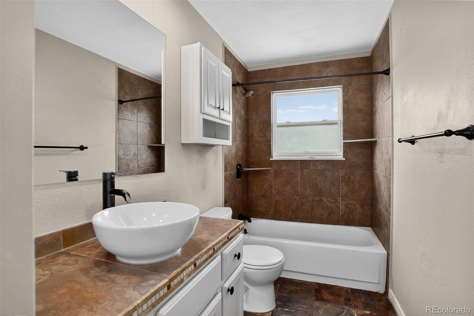 MLS Image #10 for 10362 w lehigh avenue,denver, Colorado