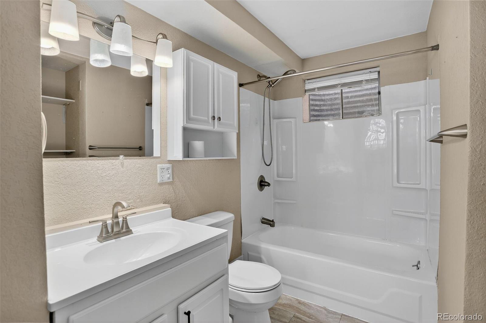 MLS Image #13 for 10362 w lehigh avenue,denver, Colorado
