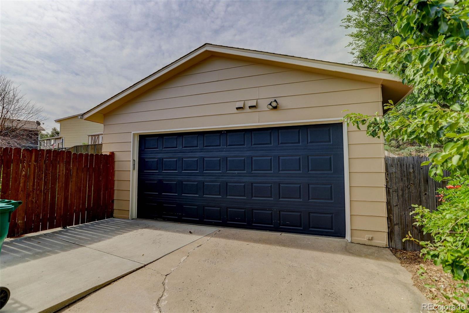 MLS Image #15 for 10362 w lehigh avenue,denver, Colorado