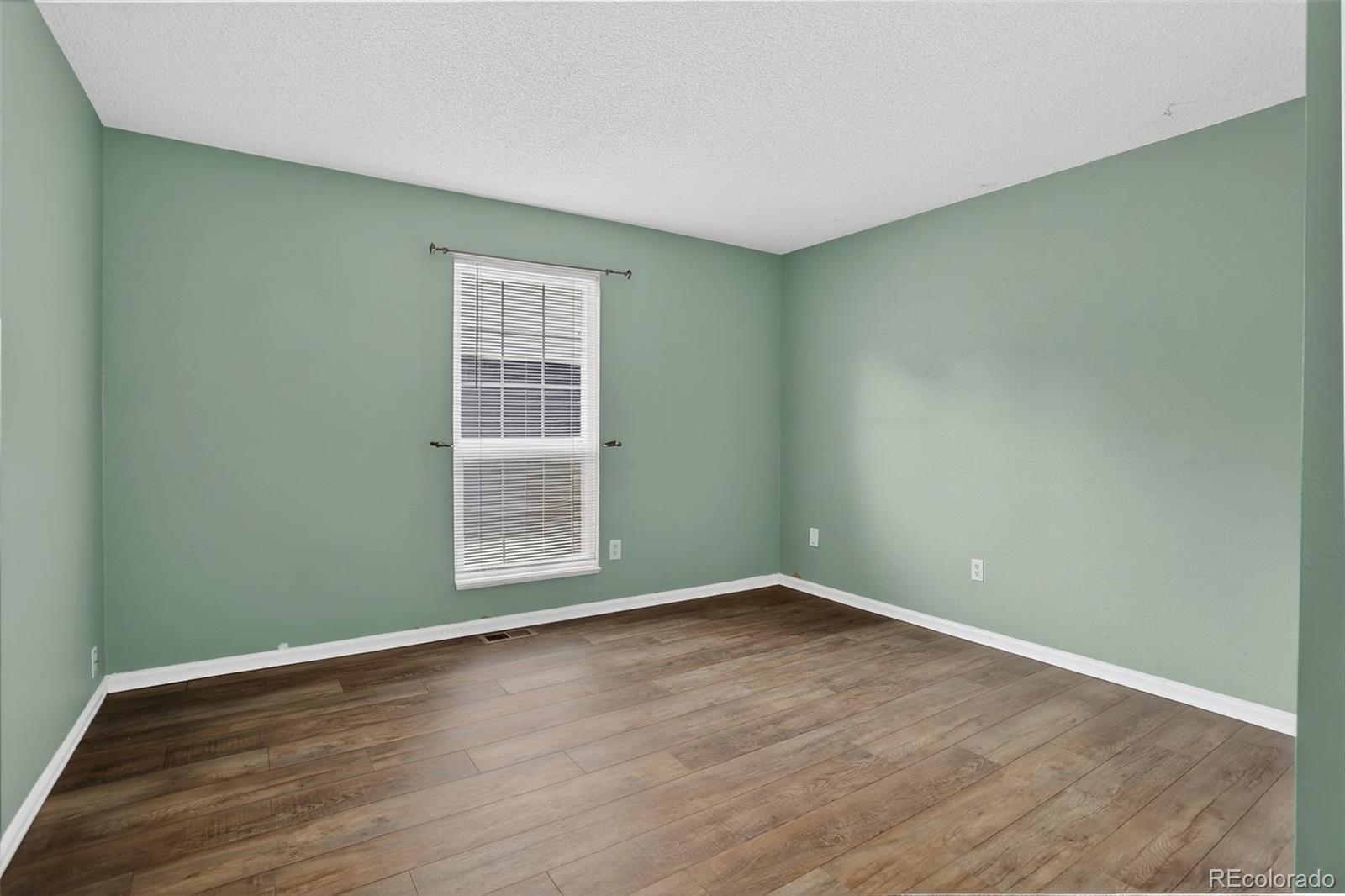 MLS Image #9 for 10362 w lehigh avenue,denver, Colorado