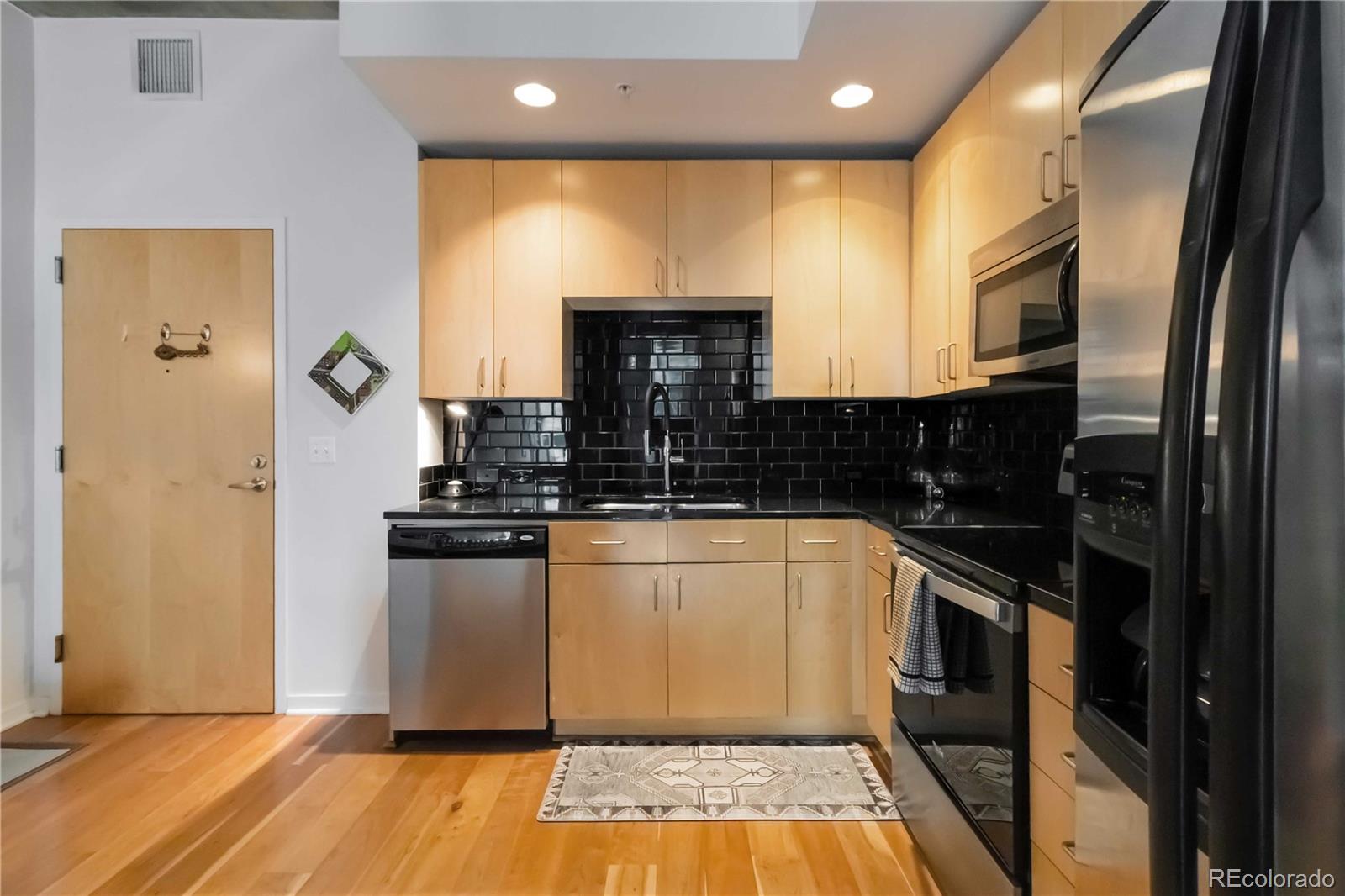 MLS Image #7 for 1700  bassett street,denver, Colorado