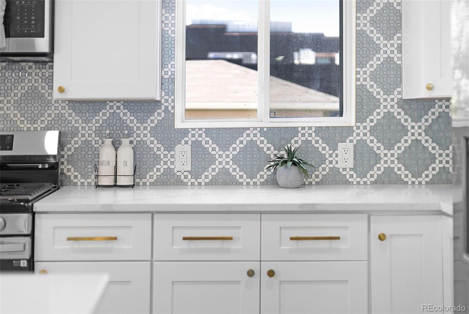 MLS Image #13 for 1990  newark street,aurora, Colorado