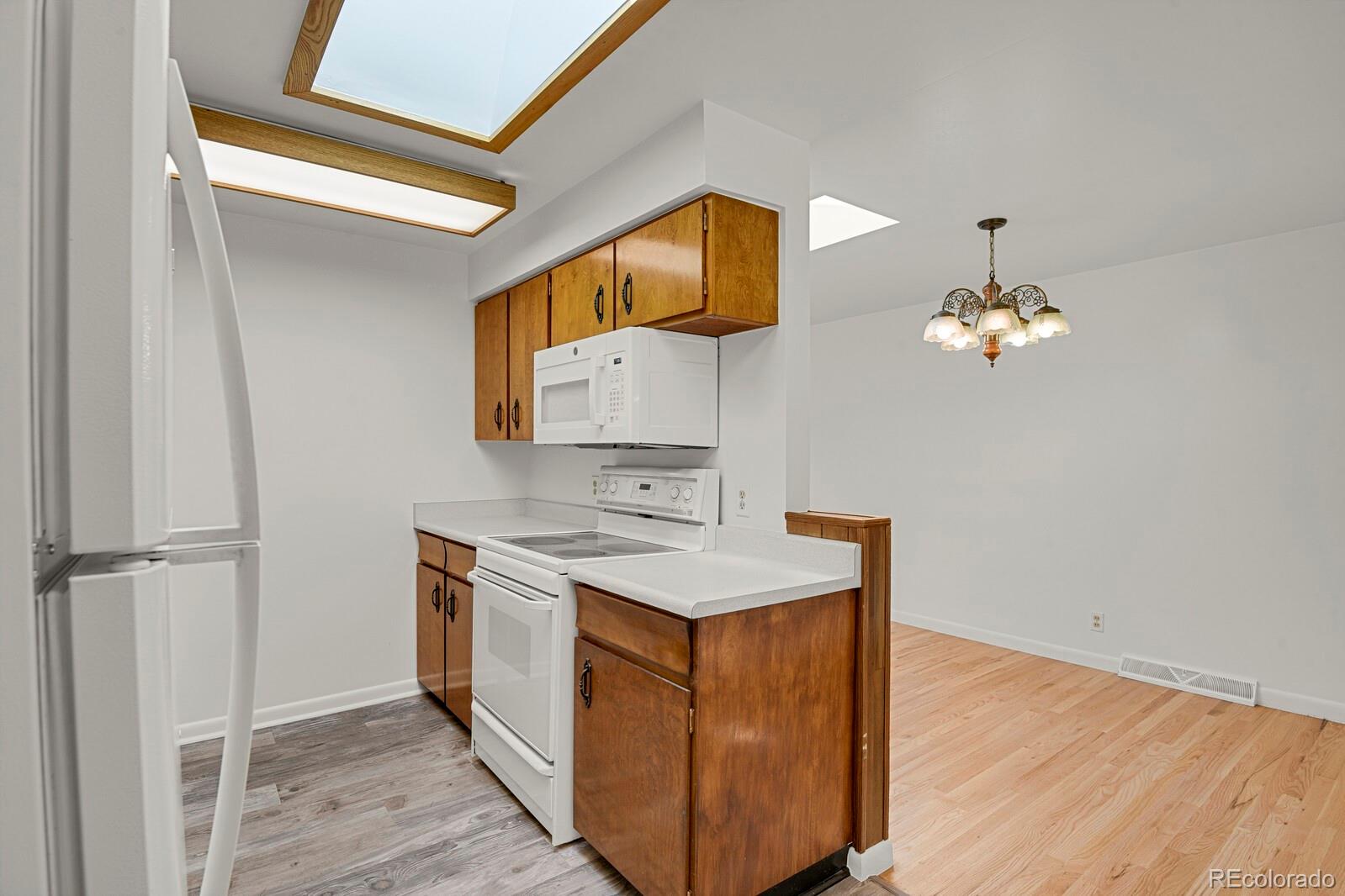 MLS Image #12 for 2983 w layton avenue,englewood, Colorado