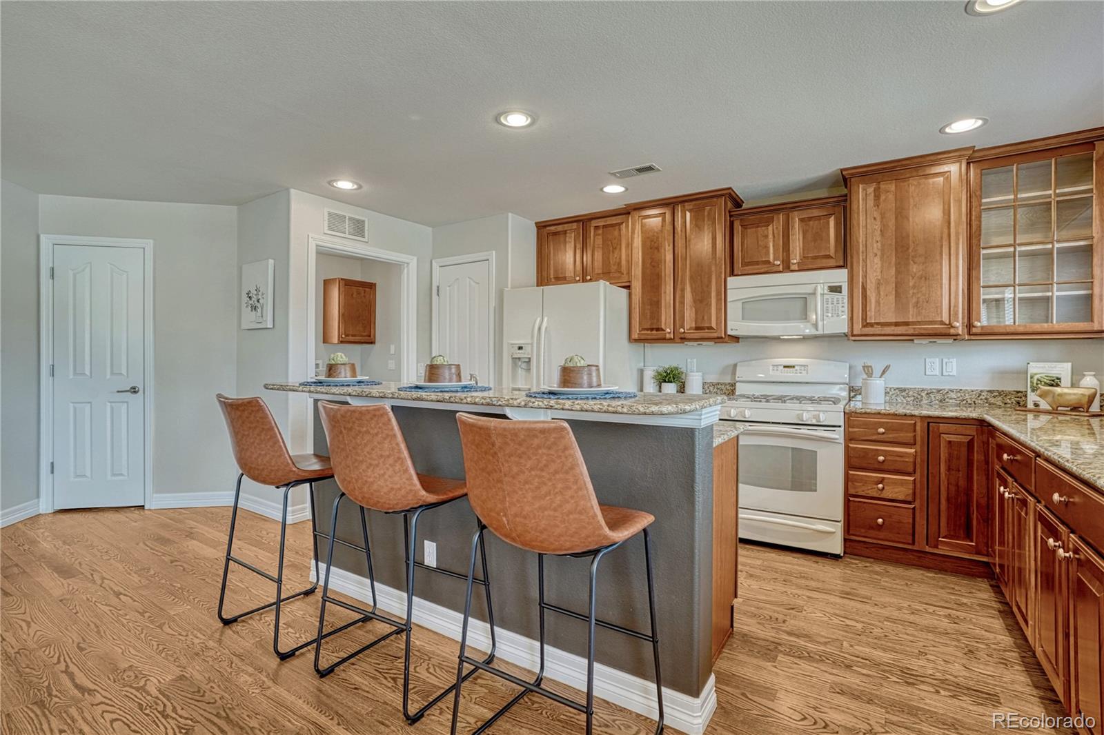 MLS Image #10 for 23551 e jamison place,aurora, Colorado