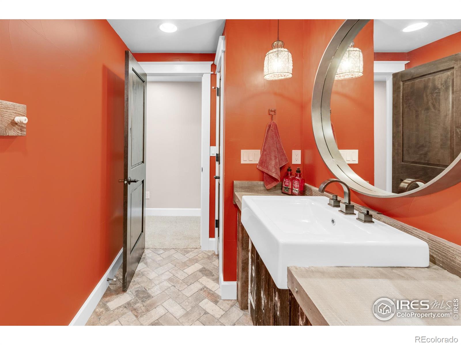 MLS Image #29 for 404  black elk court,loveland, Colorado