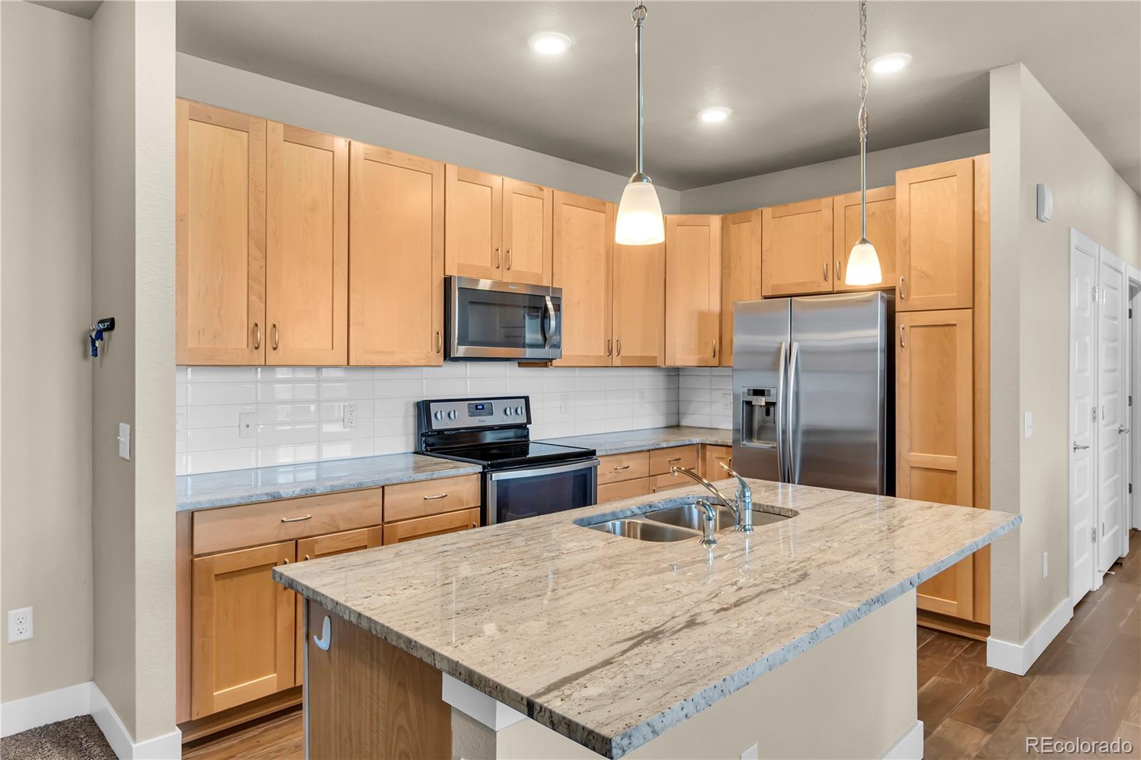 MLS Image #6 for 15385 w 64th lane,arvada, Colorado