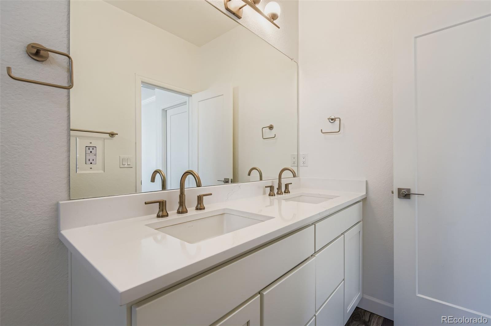 MLS Image #18 for 1653 s andes circle,aurora, Colorado