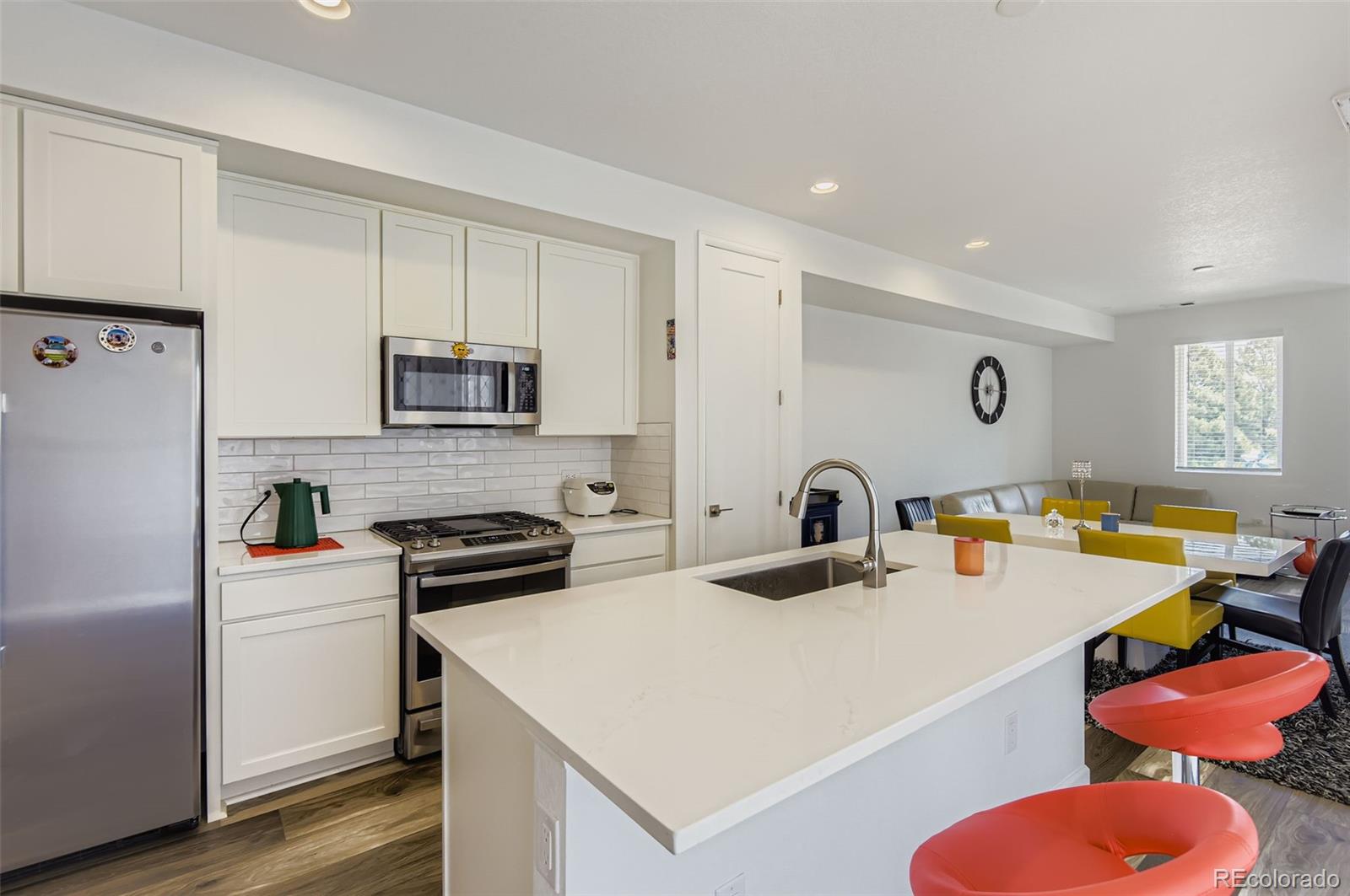 MLS Image #3 for 1653 s andes circle,aurora, Colorado
