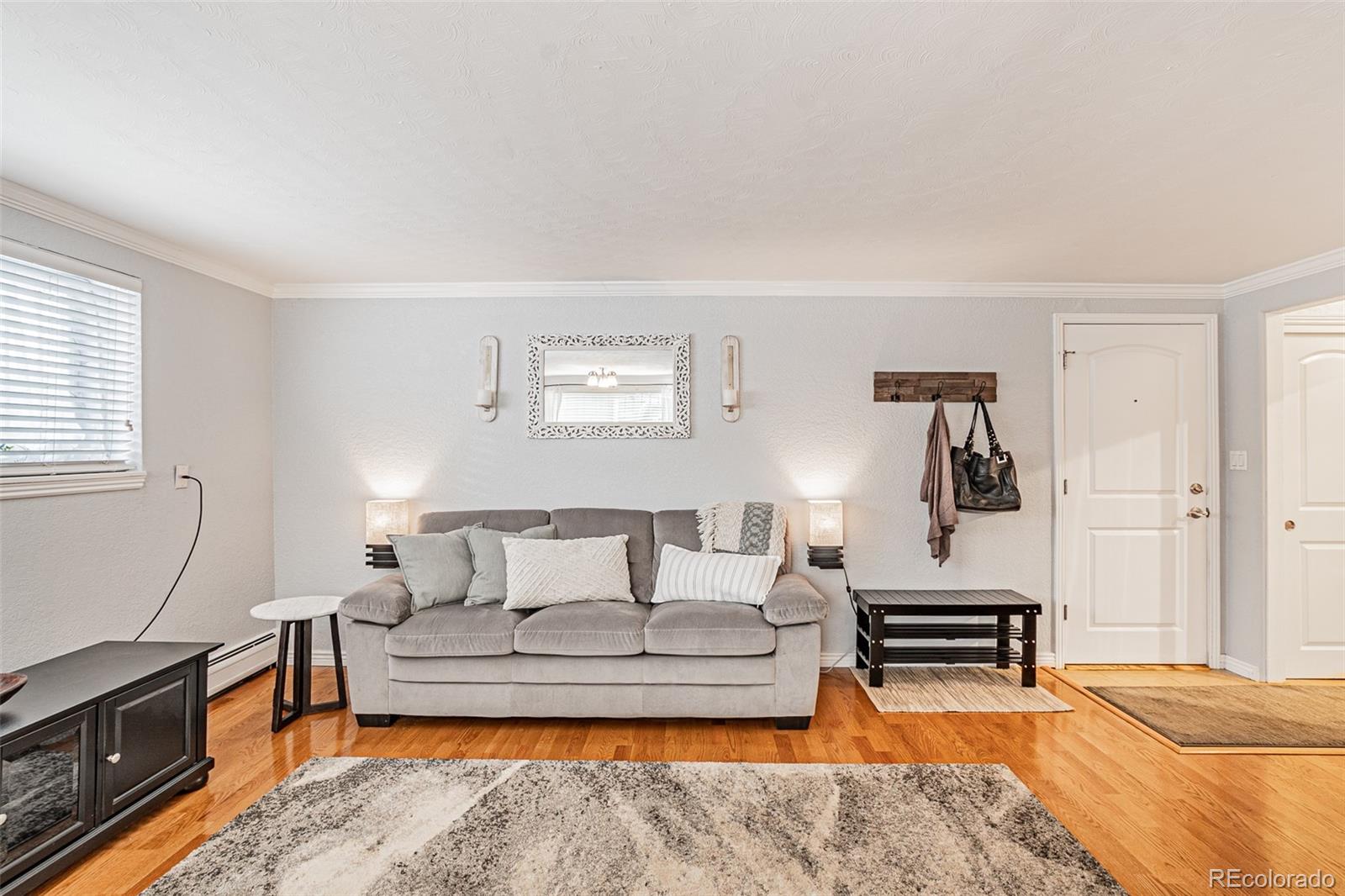 MLS Image #12 for 1151 n marion street,denver, Colorado