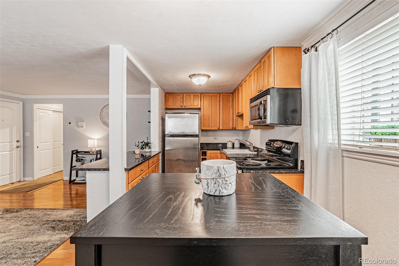 MLS Image #5 for 1151 n marion street,denver, Colorado