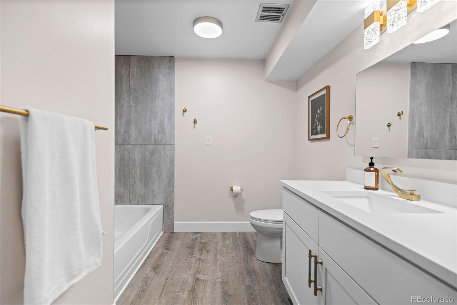 MLS Image #17 for 7495 e quincy avenue,denver, Colorado