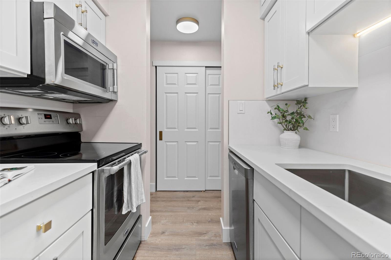 MLS Image #3 for 7495 e quincy avenue,denver, Colorado