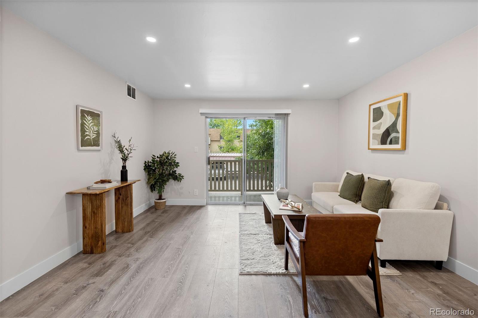 MLS Image #8 for 7495 e quincy avenue,denver, Colorado